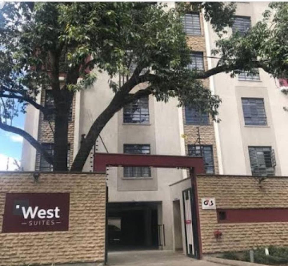 Nairobi West Suites Eksteriør billede